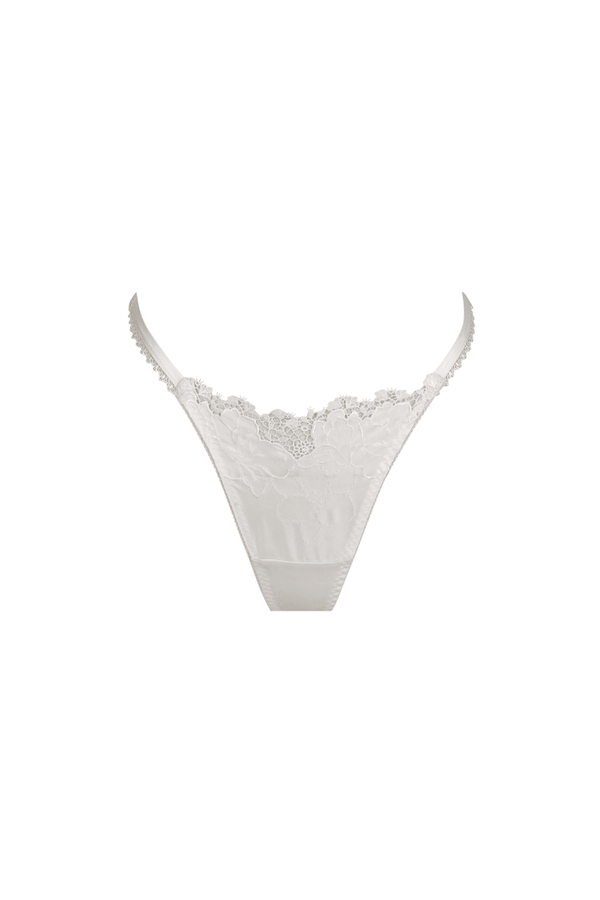 Saskia Thong Ivory